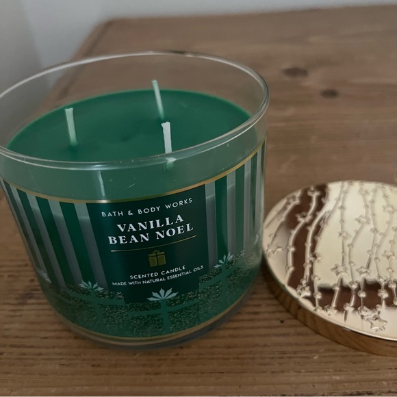 Bath & Body Works Vanilla Bean Noel Large 3-Wick Candle NEW - Picture 5 of 5